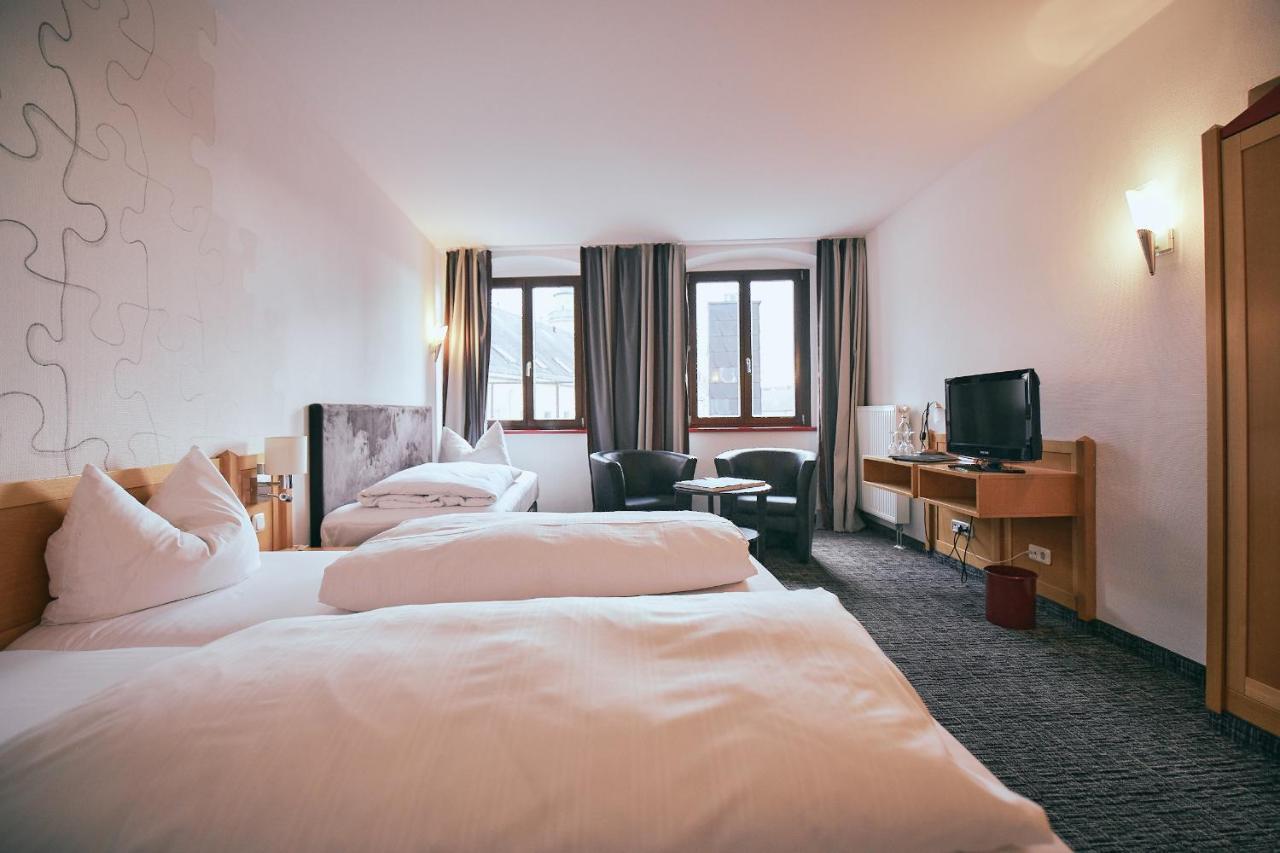 Hotel Roter Hahn เรเกนส์บวร์ก ภายนอก รูปภาพ