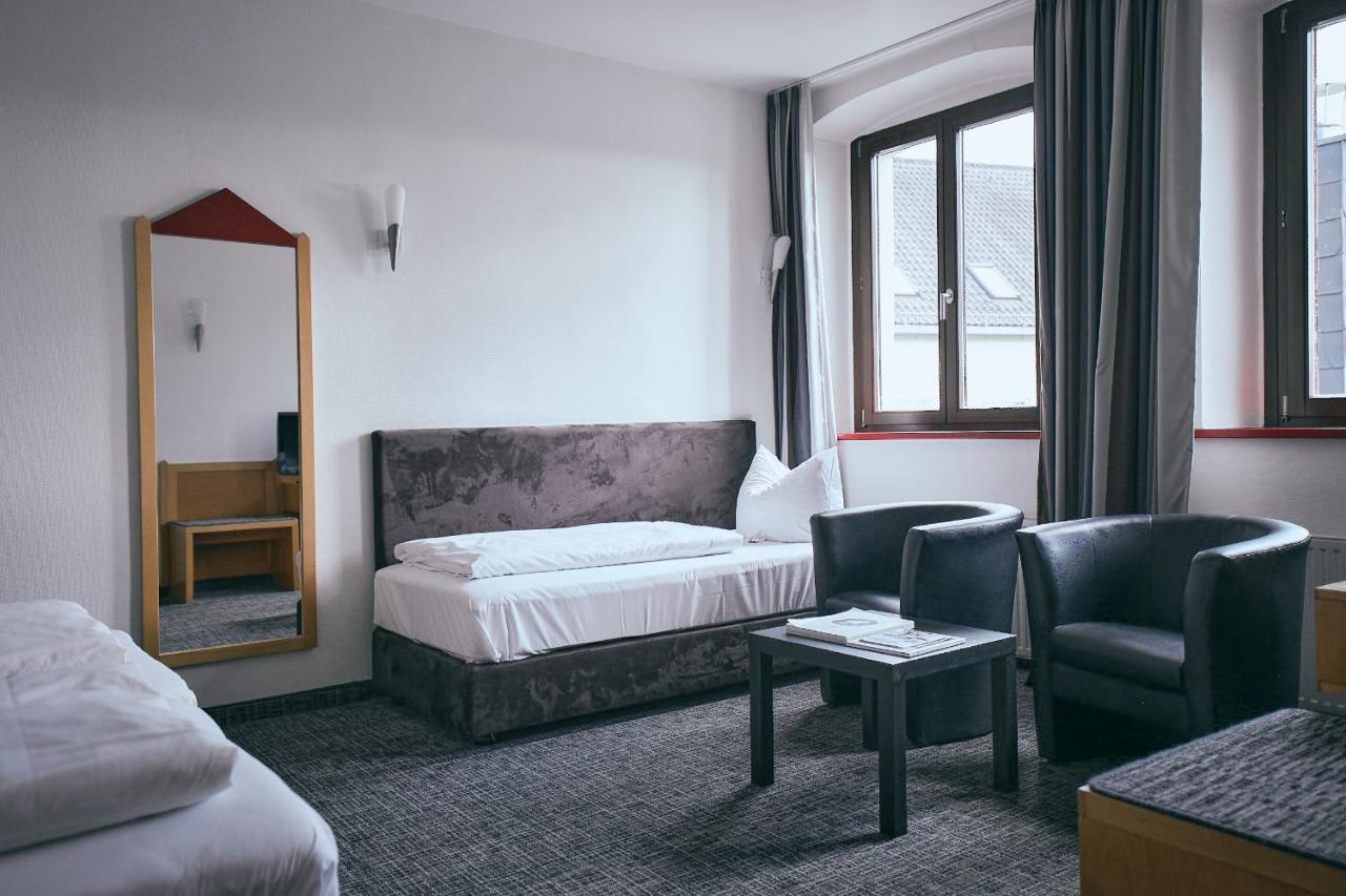 Hotel Roter Hahn เรเกนส์บวร์ก ภายนอก รูปภาพ