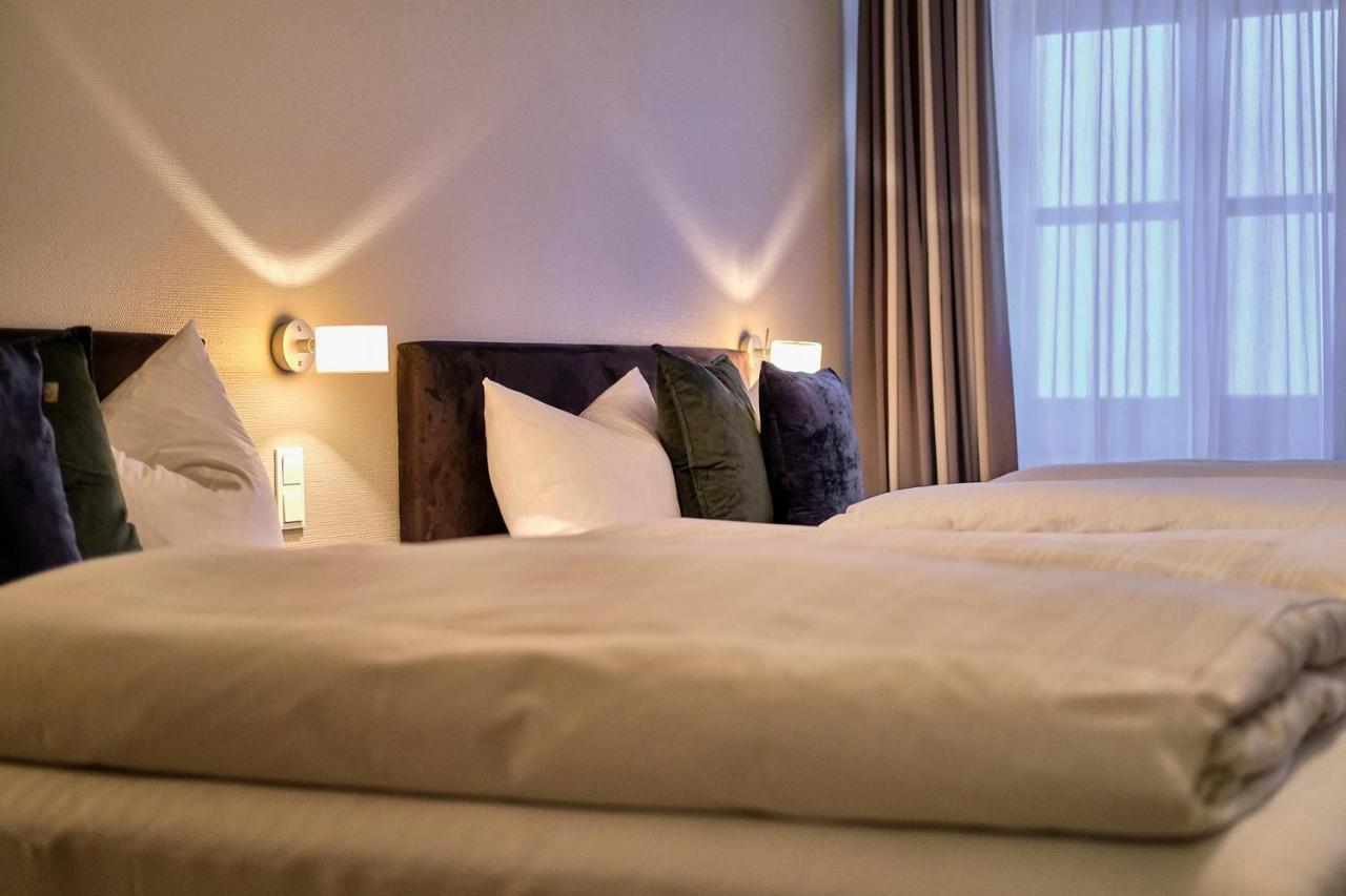 Hotel Roter Hahn เรเกนส์บวร์ก ภายนอก รูปภาพ